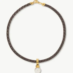 Коричневое ожерелье с тесьмой