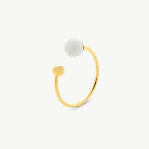 Кольцо с жемчугом 6 мм, золото, аура